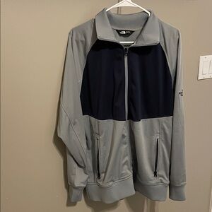 The North Face Men's Gray and Black Lightweight Jacket